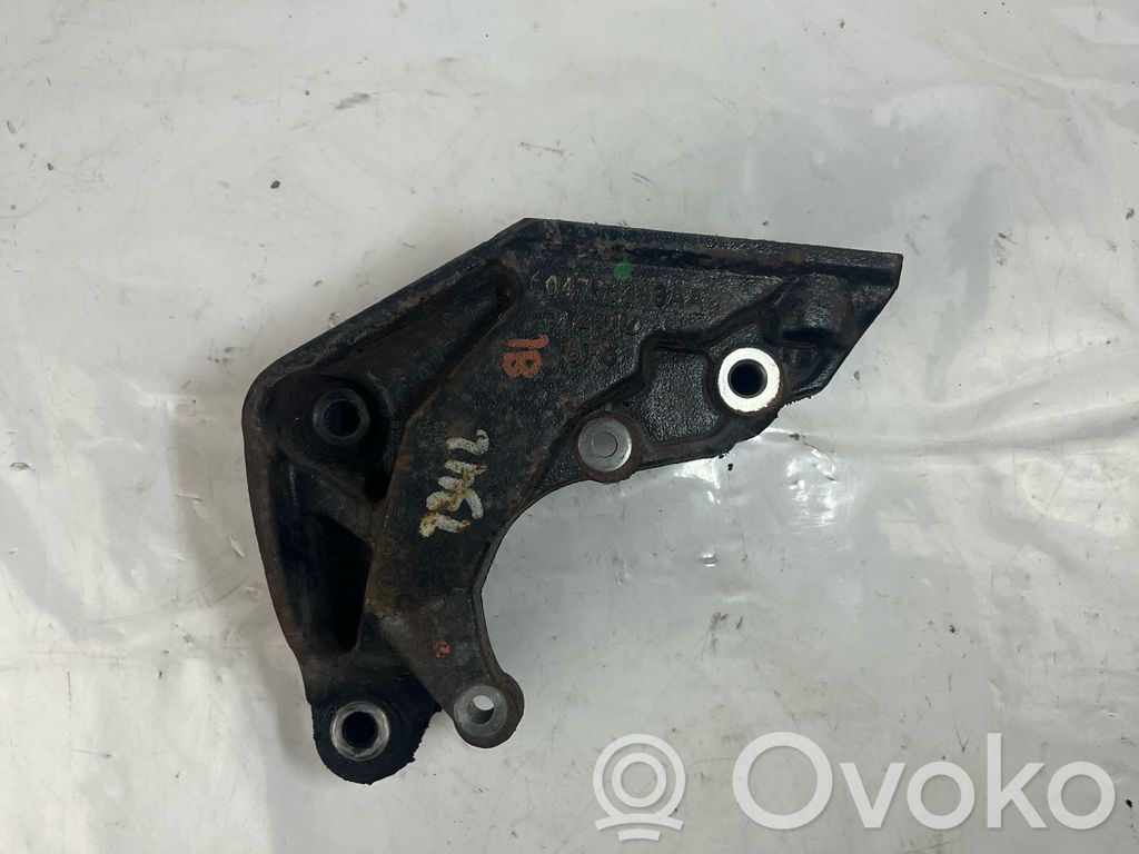 Chrysler Sebring (JS) Engine mounting bracket 