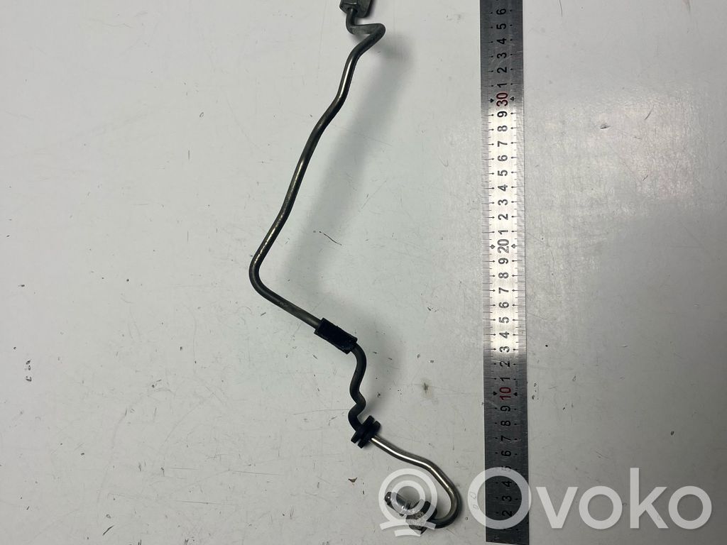 BMW 5 GT F07 Fuel line pipe 