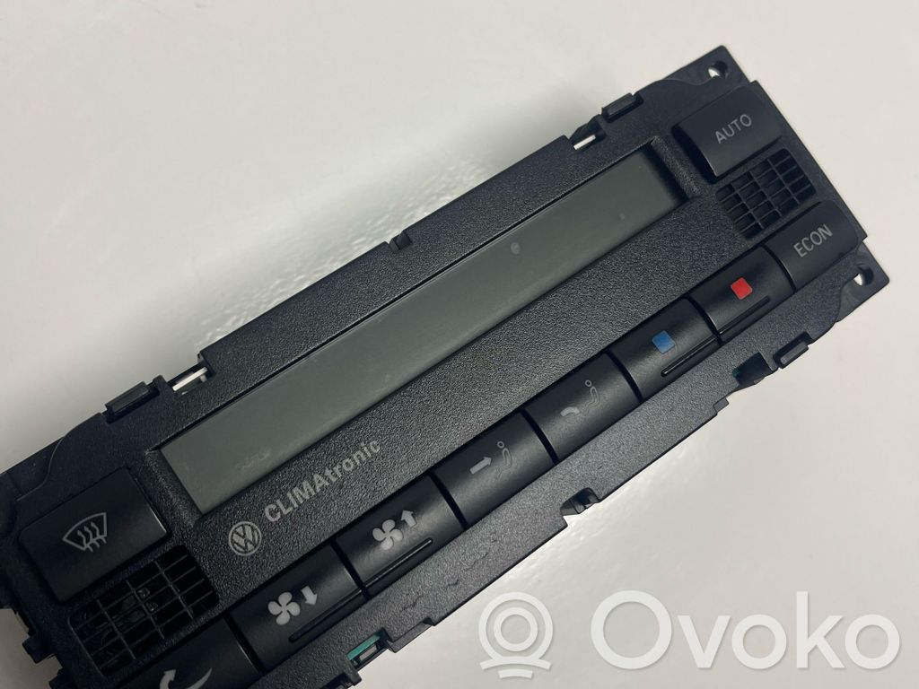 Volkswagen PASSAT B5 Unitate control climatizare 