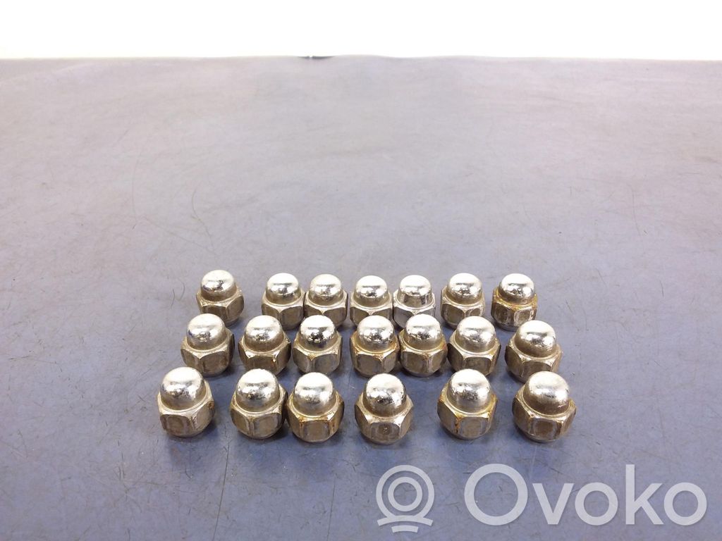 Nuts/bolts