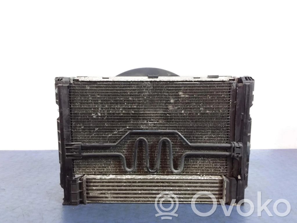 BMW 3 E90 E91 Coolant radiator 