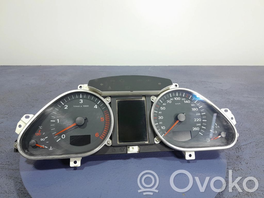 Audi A6 Allroad C5 Vitezometru (grup de instrumente) 