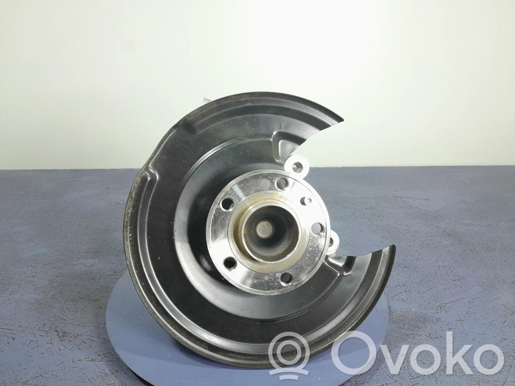 Volvo XC40 Achsschenkel vorne 