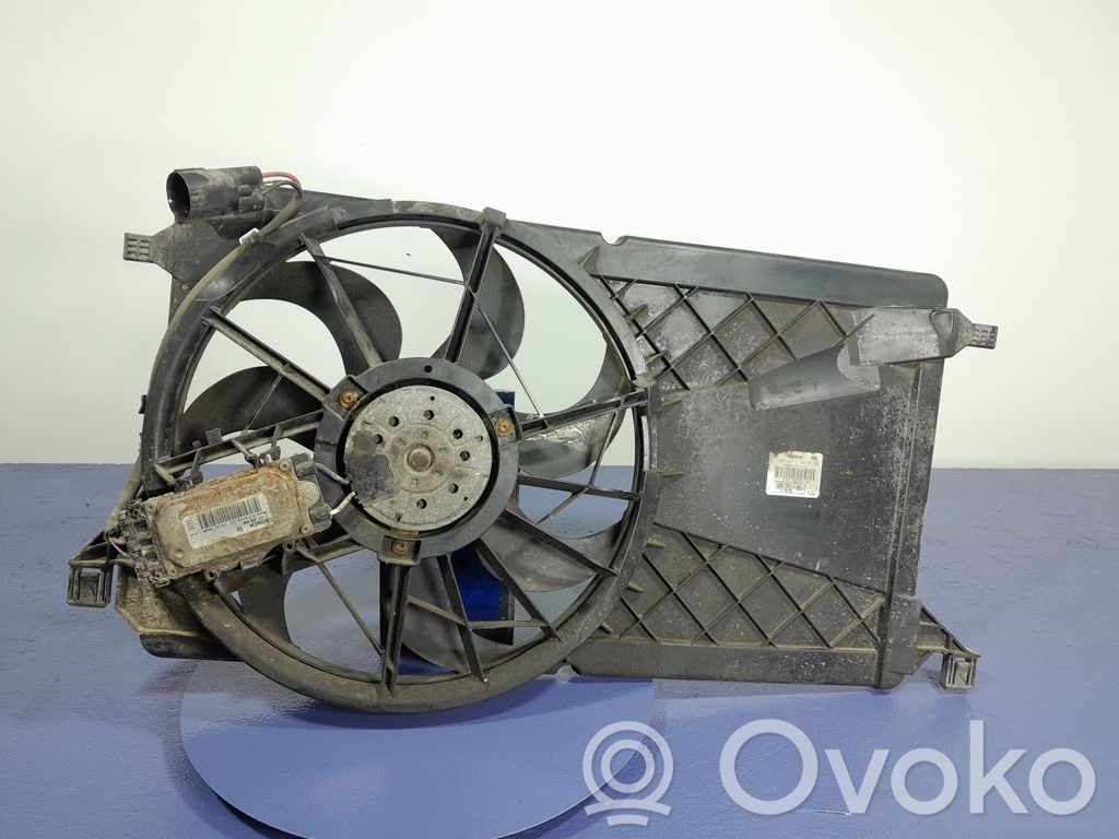 Ford Focus C-MAX Elektrisks radiatoru ventilators 
