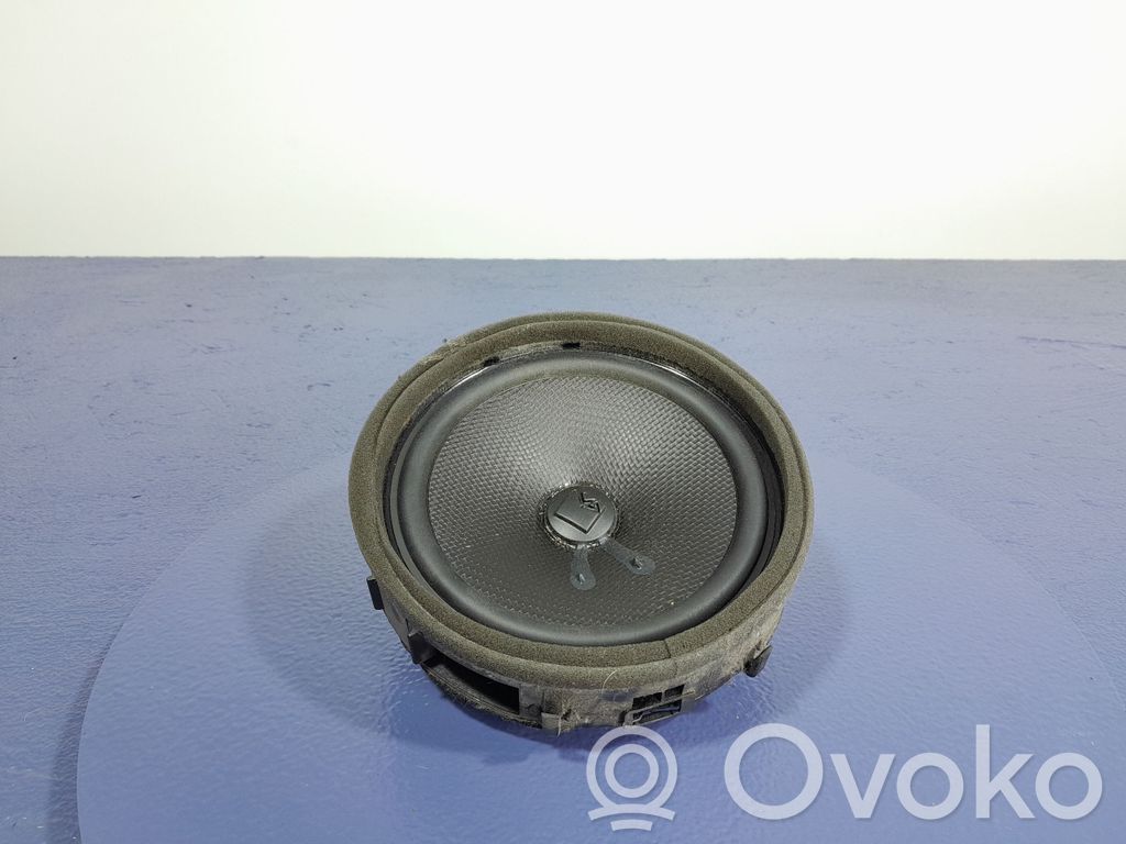 Mitsubishi Outlander Subwoofer 