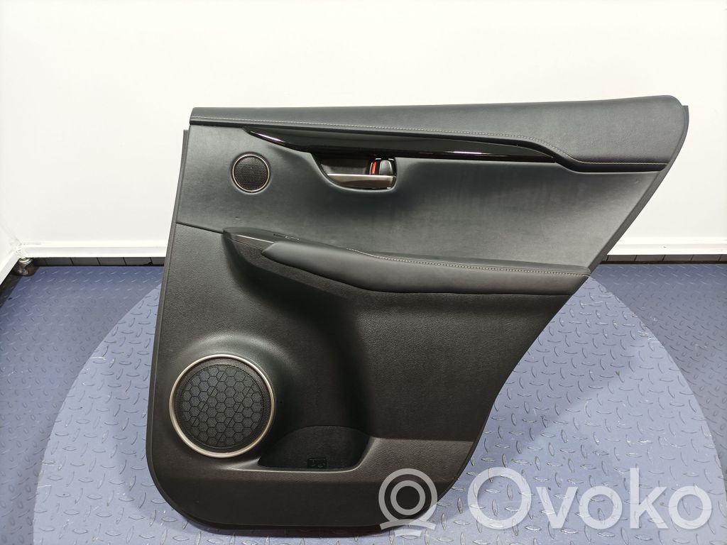 Lexus NX Türverkleidung komplett 