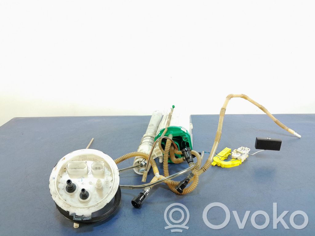 Polttoainesäiliön pumppu   4E0191679G,4E0191679G