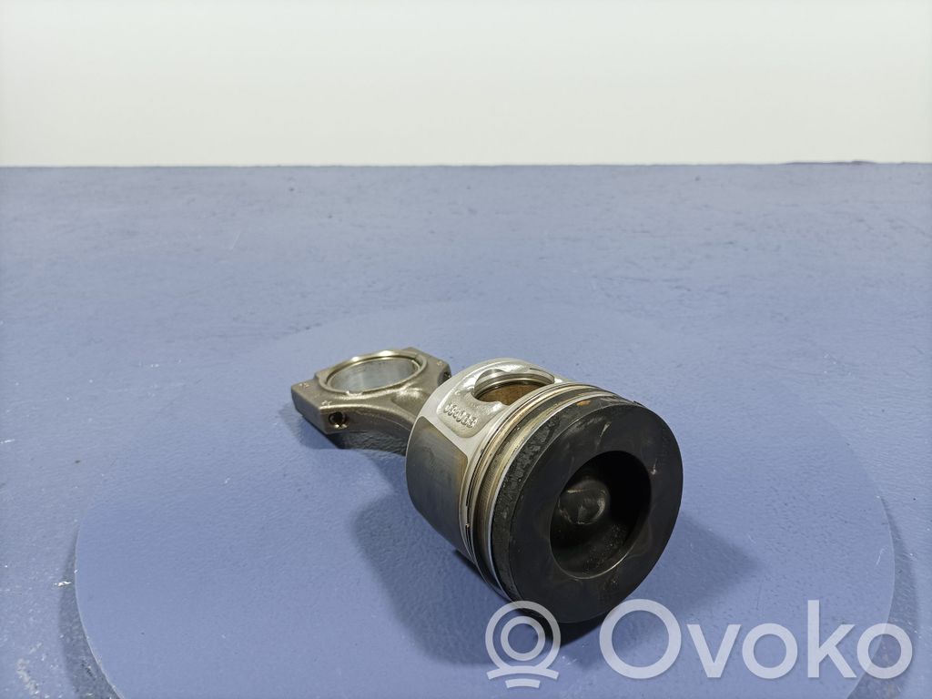 Piston   7810825,7810825