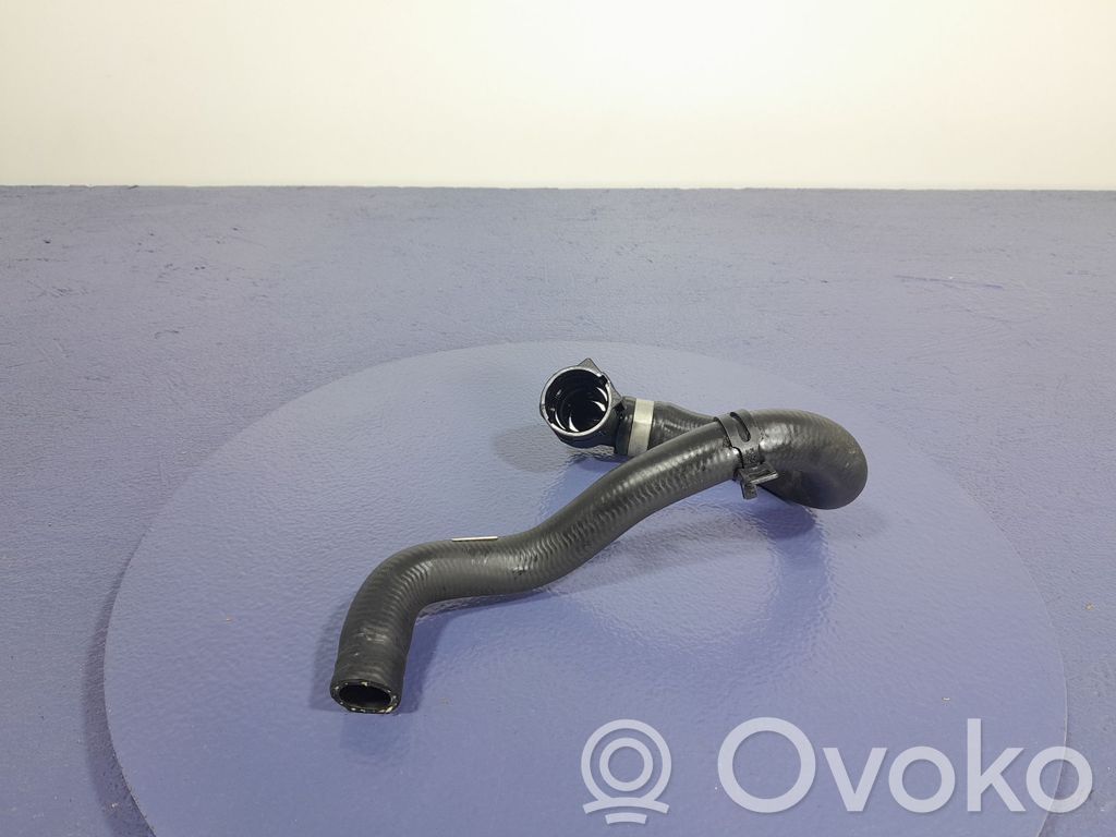 BMW M3 F80 Tuyau de liquide de refroidissement moteur