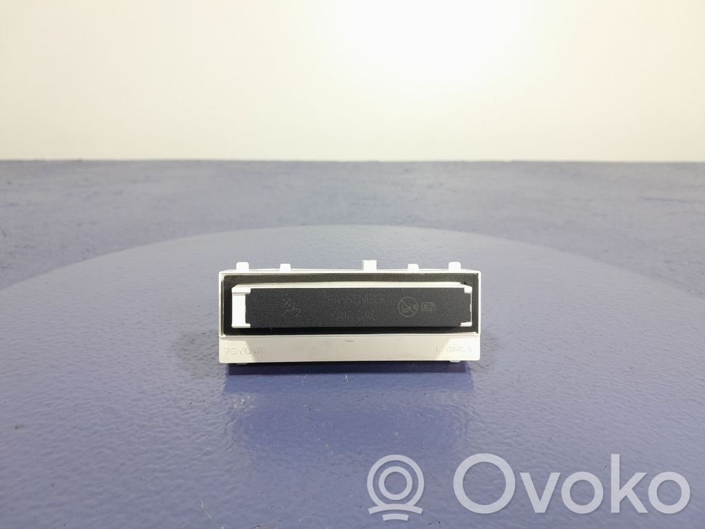 Toyota Corolla E10 Radio/CD/DVD/GPS head unit 