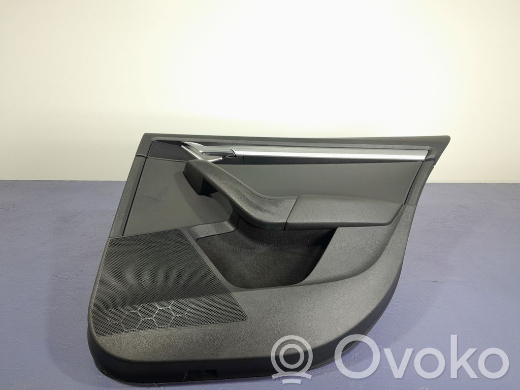 Skoda Octavia Mk3 (5E) Kit garniture de panneaux intérieur de porte 