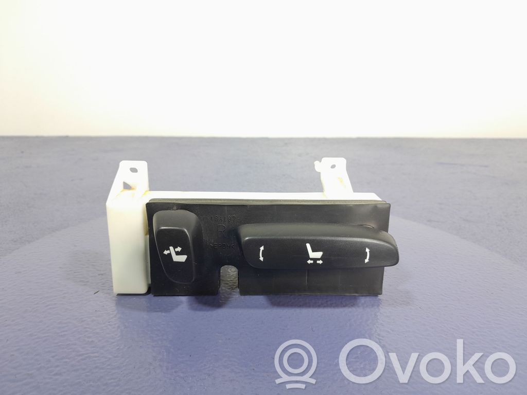 Lexus IS 220D-250-350 Comutator încălzire scaune 