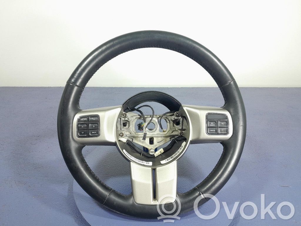 Jeep Grand Cherokee Ohjauspyörä 