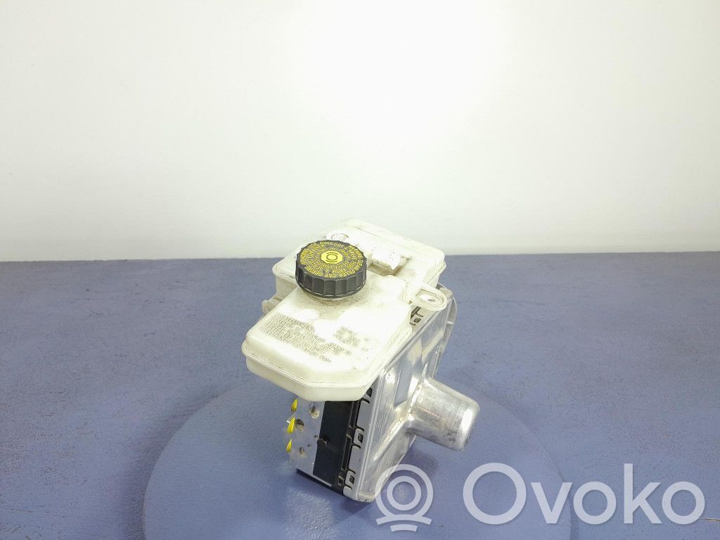 Audi A4 S4 B7 8E 8H Pompă ABS 