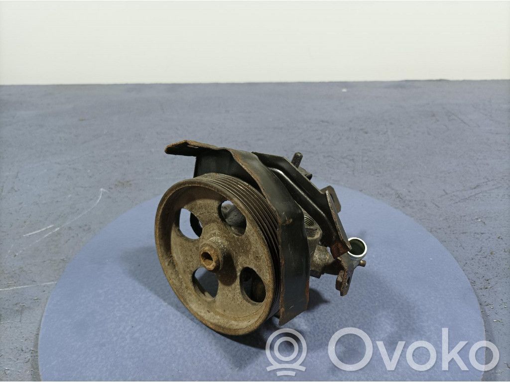 Peugeot Bipper Power steering pump 