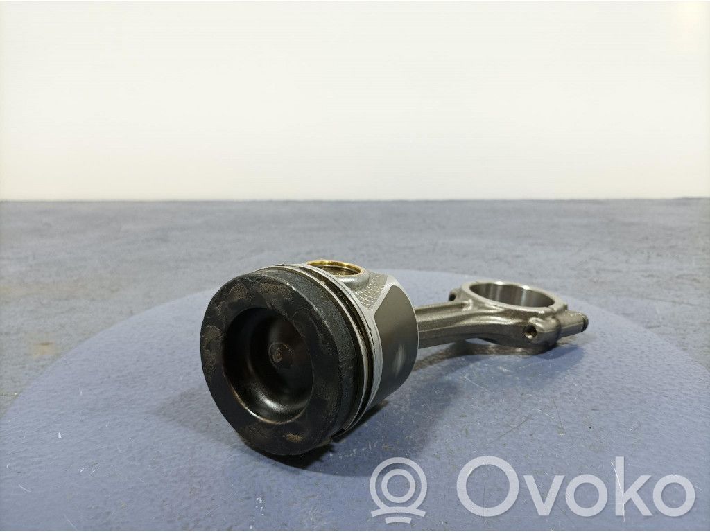Piston
