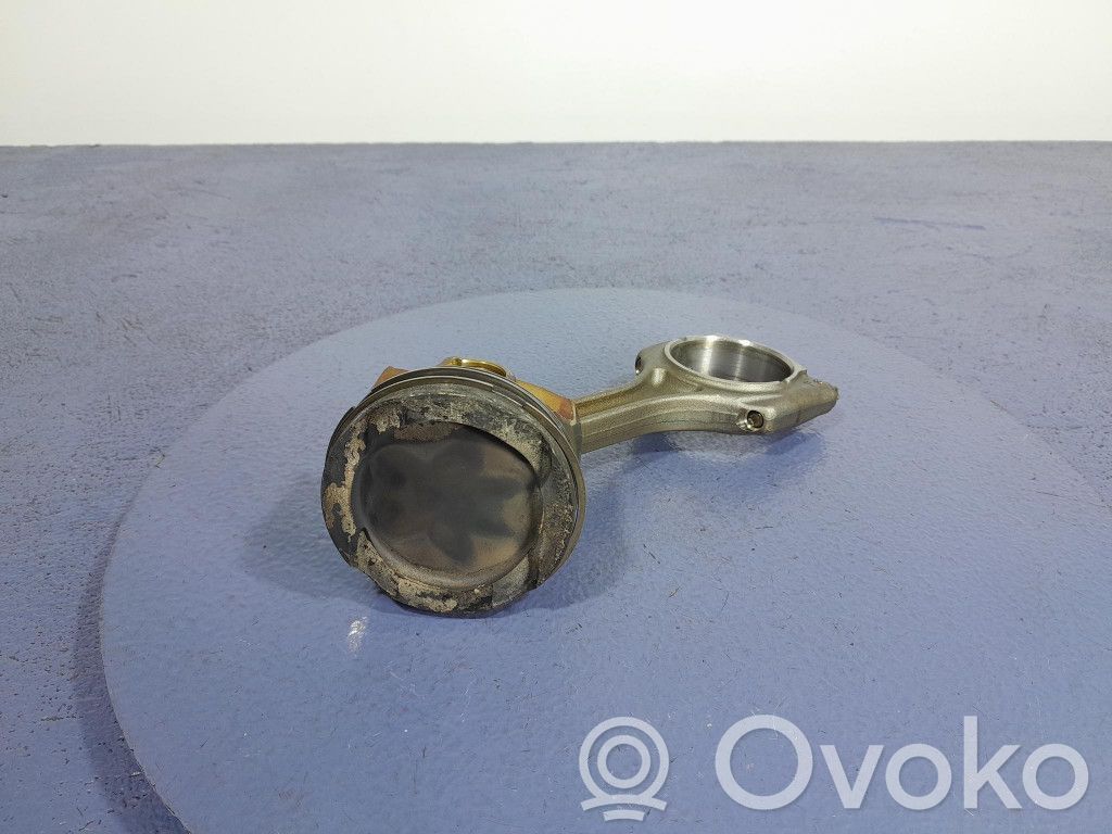 Piston