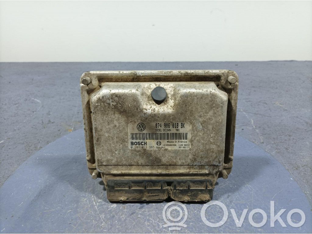 Volkswagen PASSAT B5.5 Engine control unit/module ECU 