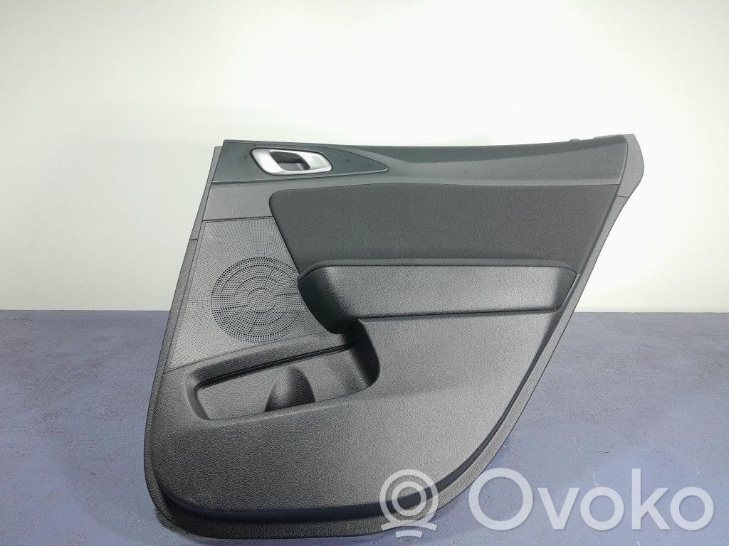 KIA Ceed Oviverhoilusarja 