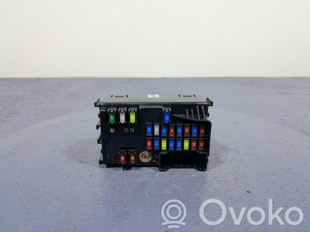 KIA Ceed Juego de caja de fusibles 