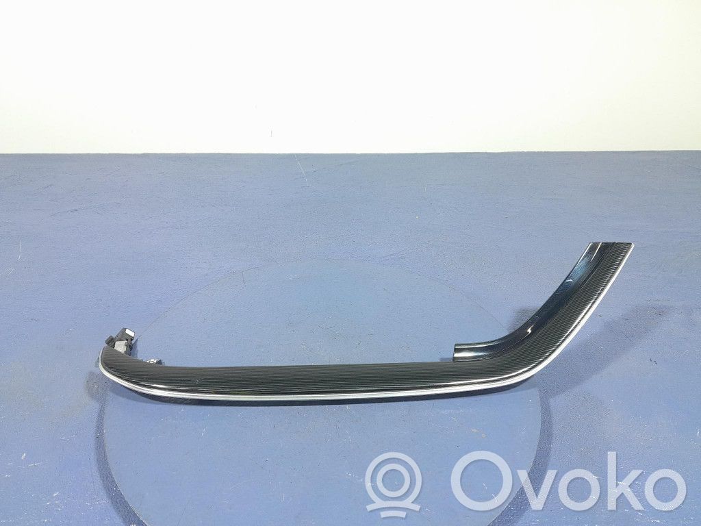Opel Insignia A Sivuhelman takalista 