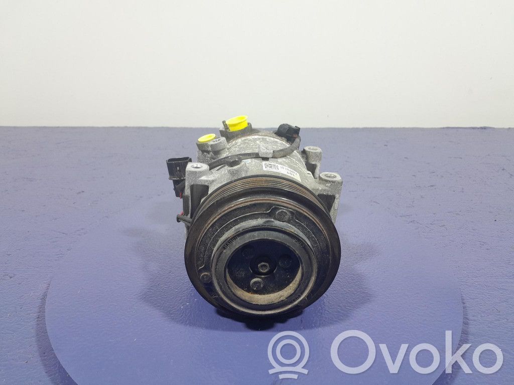 Galloper Exceed Air conditioning (A/C) compressor (pump) 