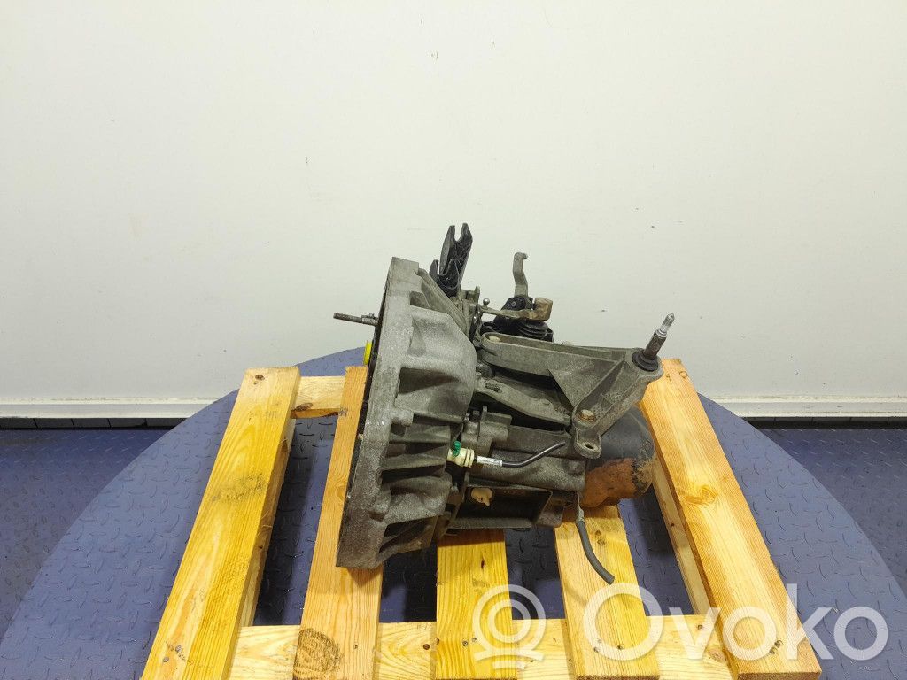 Renault Clio III Manualna 6-biegowa skrzynia biegów 
