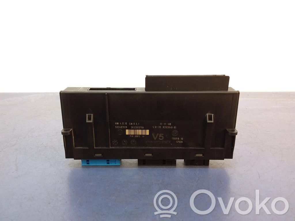BMW 7 F01 F02 F03 F04 Komforto modulis 