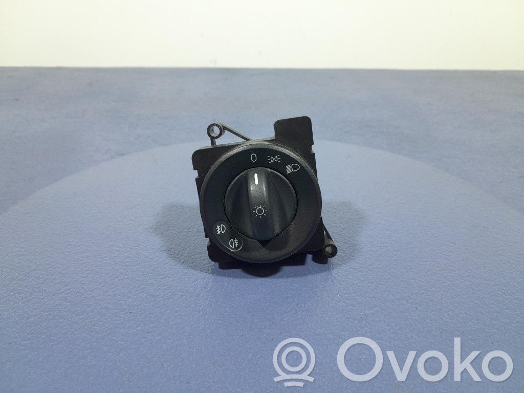 Mercedes-Benz Sprinter W906 Light switch 