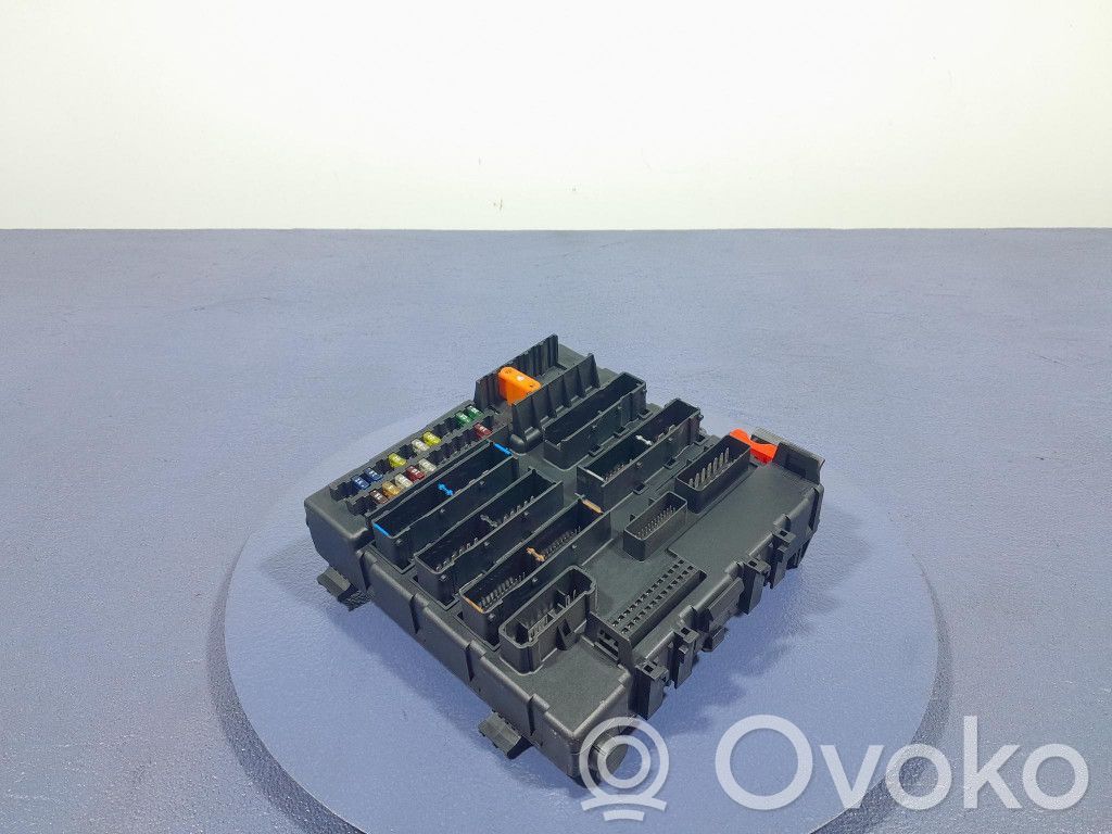 Opel Vectra C Saugiklių dėžė (komplektas) 