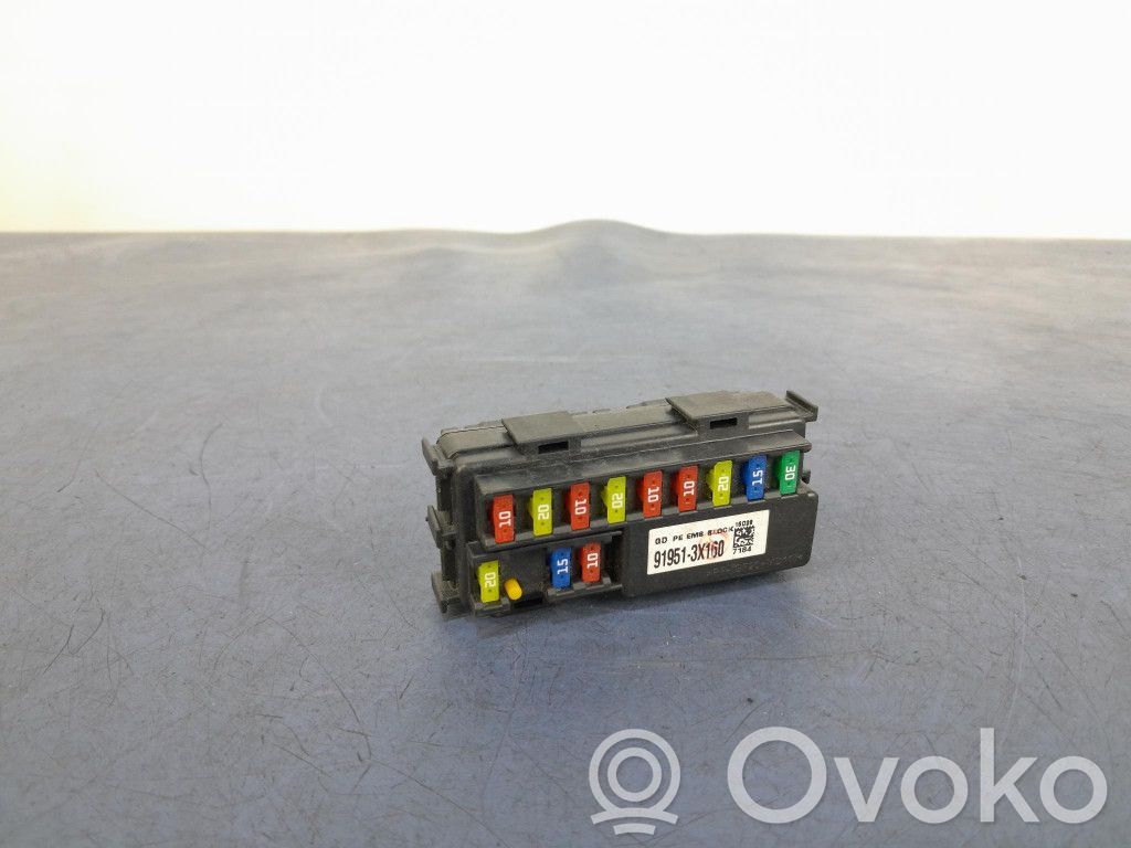 Hyundai i30 Juego de caja de fusibles 