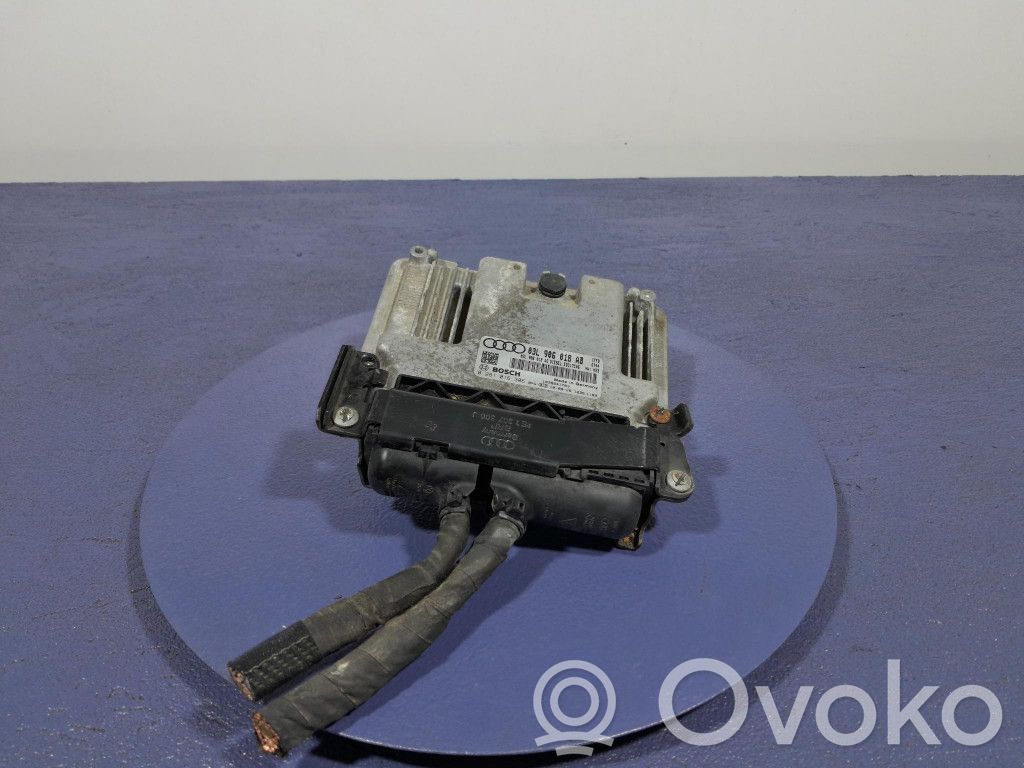 Audi A3 S3 A3 Sportback 8P Engine control unit/module ECU 