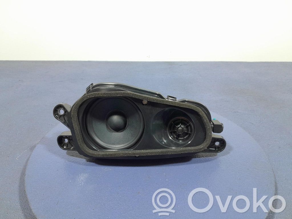 BMW X6 G06 Altavoz subwoofer 