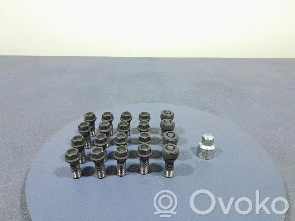 Tuercas/tornillos