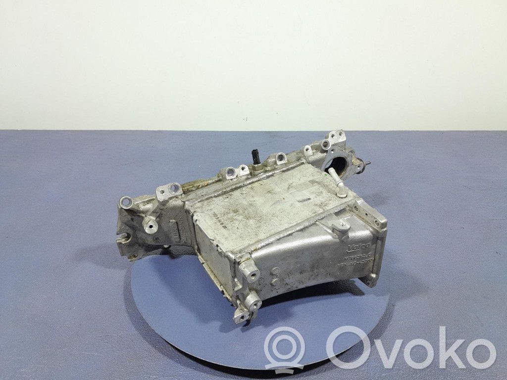 Audi A5 8T 8F Colector de admisión 