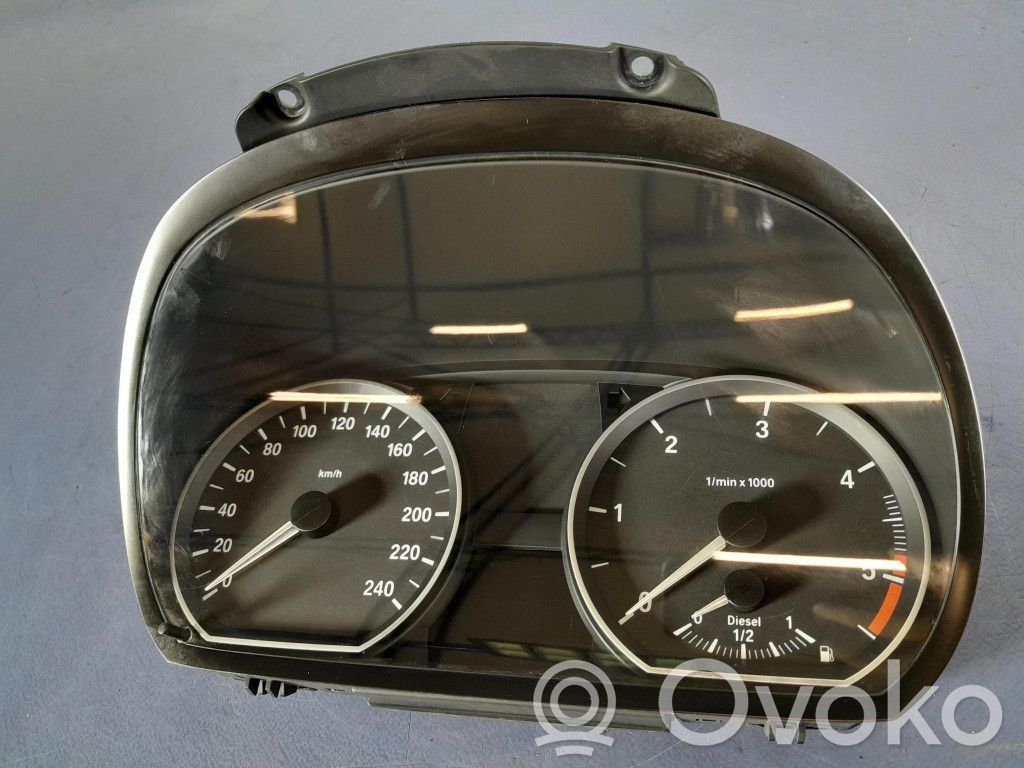 Geschwindigkeitsmesser Cockpit   9141475,9141475