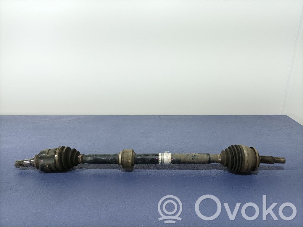 Toyota Corolla E160 E170 Etuvetoakseli 