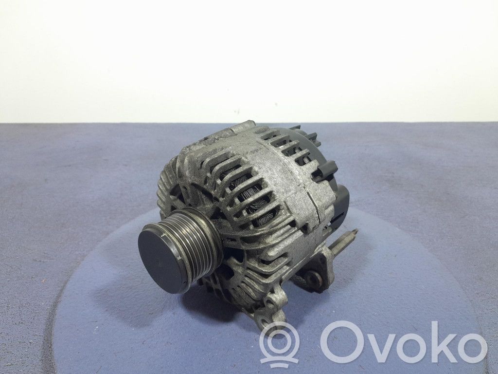 Volkswagen Golf V Lichtmaschine 
