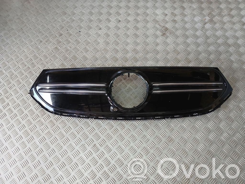 Mercedes-Benz EQA Etusäleikkö 