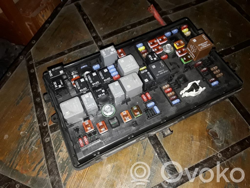 Opel Insignia A Fuse box set 