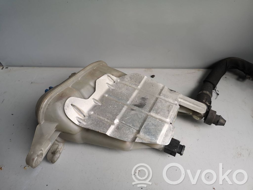 Audi A5 8T 8F Zbiornik wyrównawczy chłodziwa 