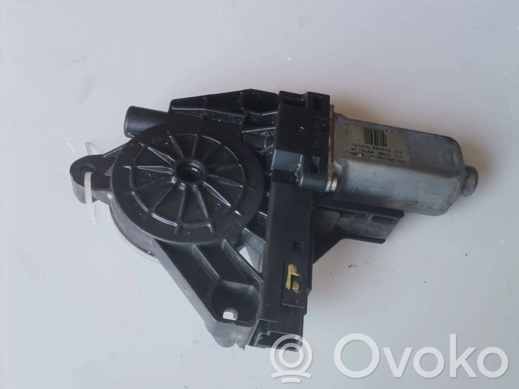 Volvo S60 Silnik regulatora szyby drzwi przednich 