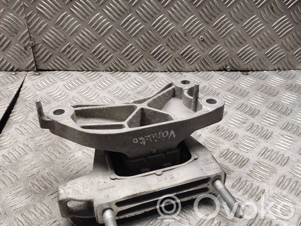 Opel Corsa F Engine mount bracket 