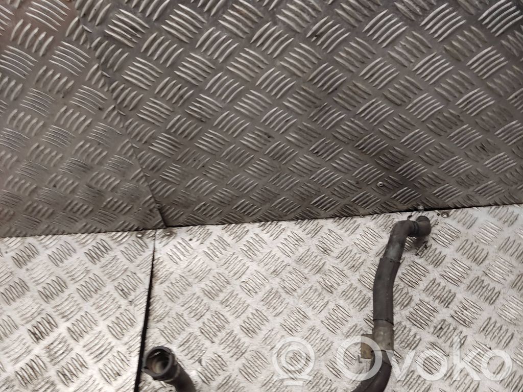 Audi Q7 4L Caurulīte (-es) / šļūtene (-es) 