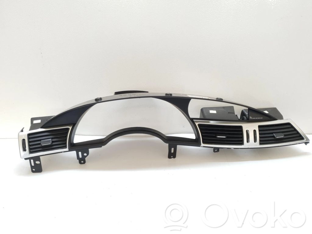 Chrysler Pacifica Head up display trim 