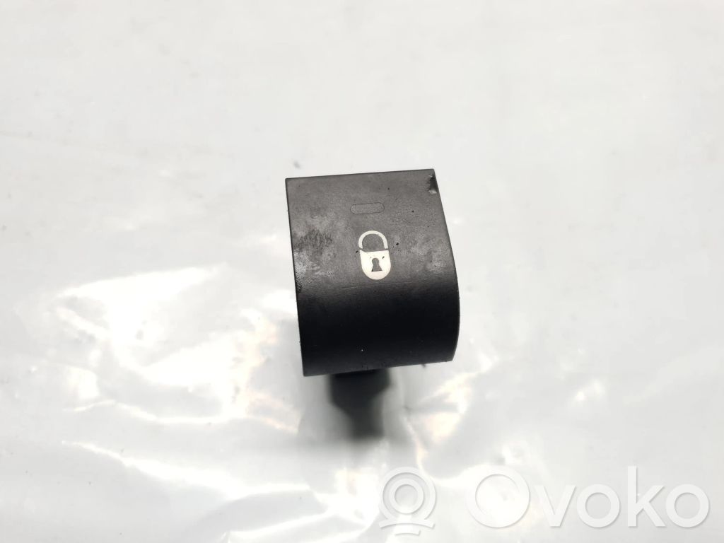 Peugeot 207 Central locking switch button 