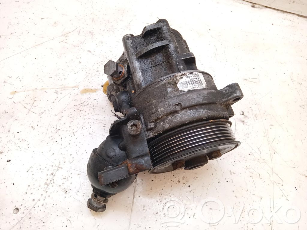 BMW 7 E65 E66 Power steering pump 