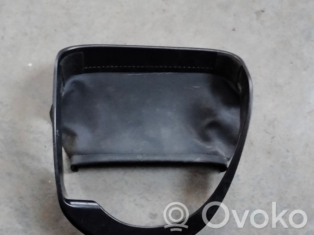 BMW 3 E90 E91 Kita salono detalė 