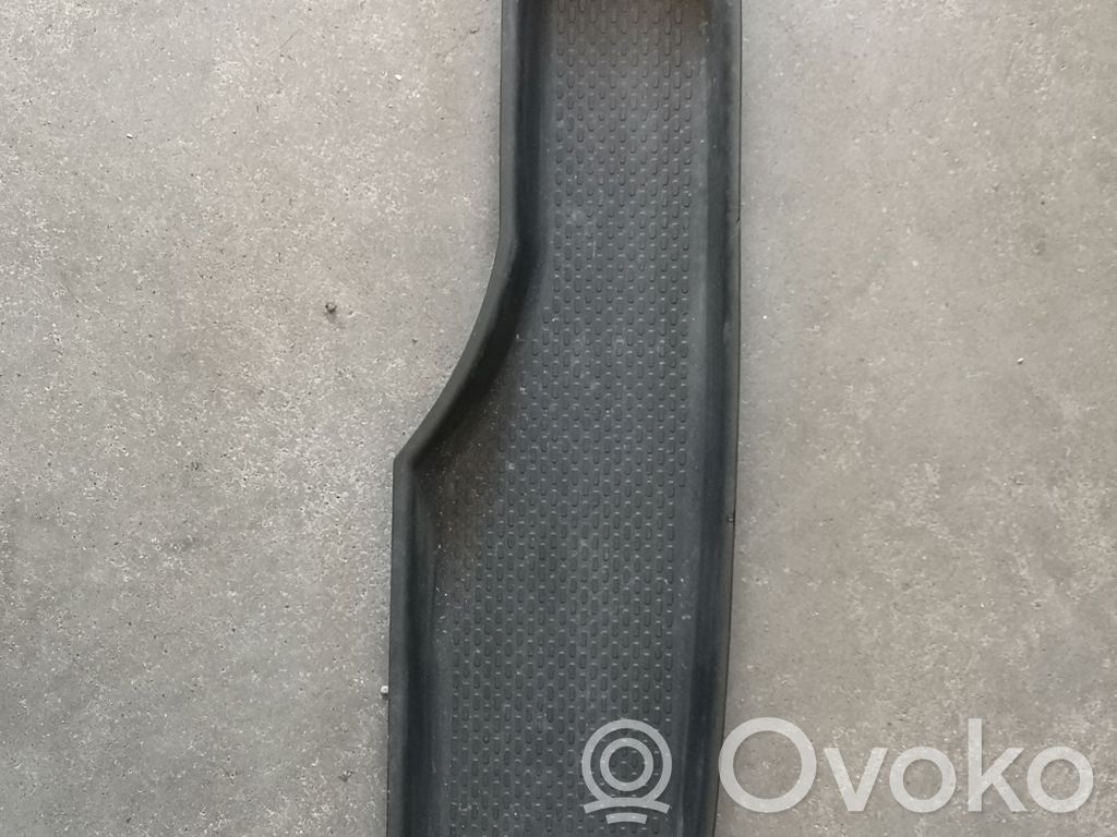 BMW 7 E65 E66 Sonstiges Einzelteil Motorraum 