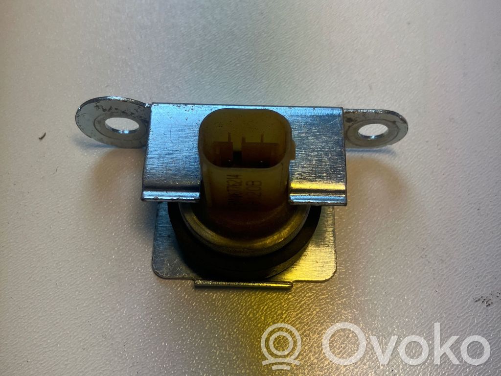 BMW 5 E60 E61 Acceleration sensor 